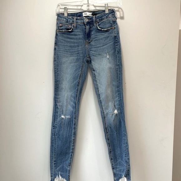 Zara distressed frayed hem jeans size 2 - Picture 1 of 7